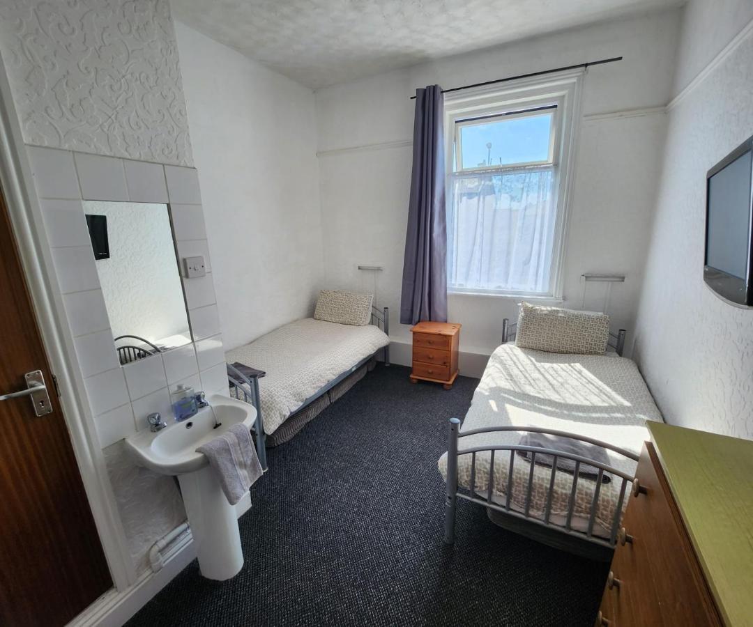 Hotel The Moorfield à Blackpool Extérieur photo